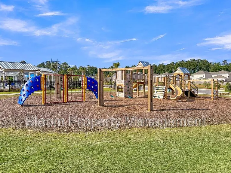 502 Lake Ridge Blvd — Photo 60