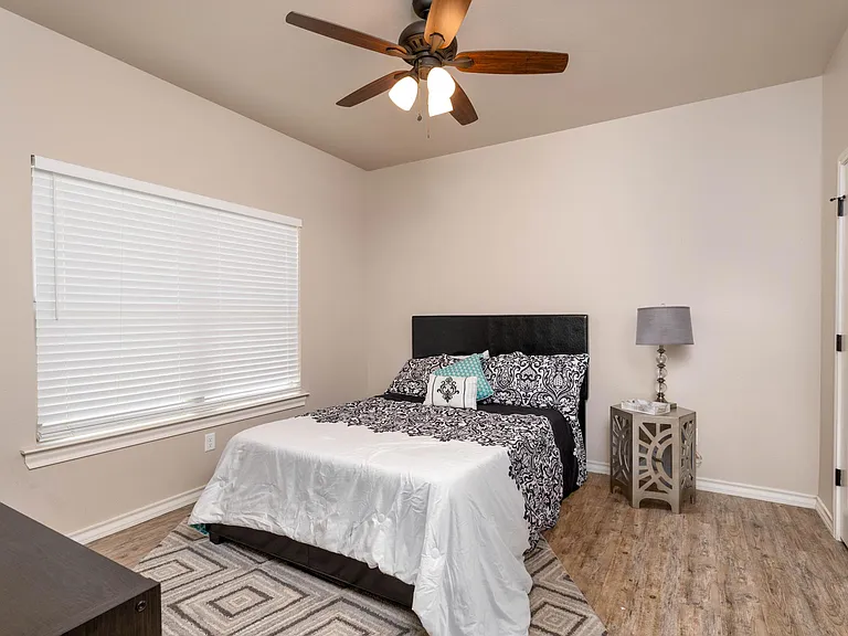 2209 Quitman Ave — Photo 10