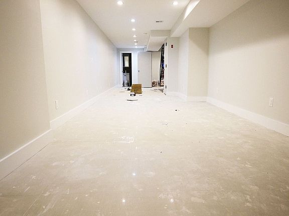4th image of 320 Bleecker St #1A