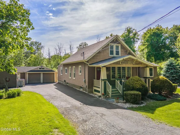 775 St Davids Lane, Schenectady, NY 12309