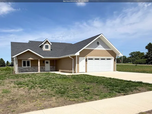 1204 Kelvin Rd, Storm Lake, IA 50588