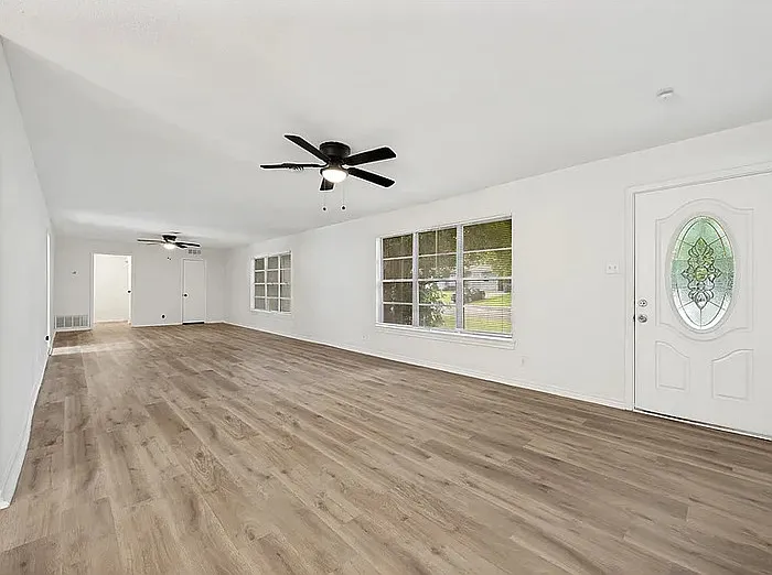 116 Vandenburg Dr — Photo 22