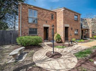 426 S Kirkwood Rd APT A, Saint Louis, MO 63122