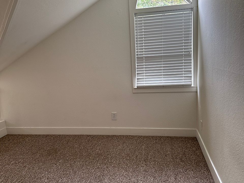 Downstairs Living/Dining Area