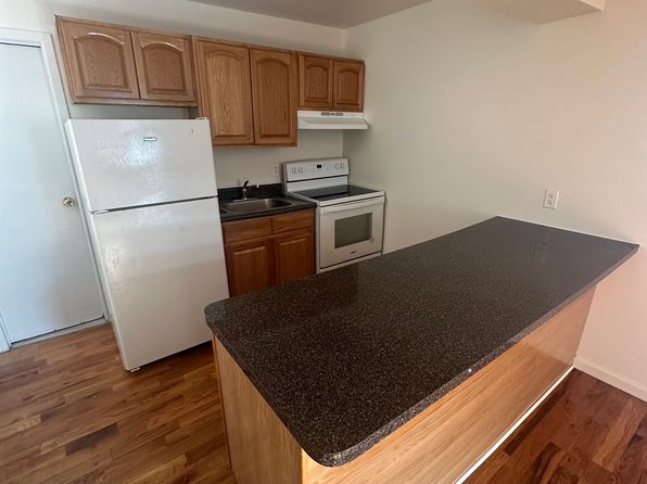 89 Wolfs Ln APT 15