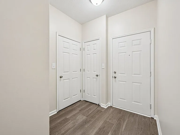 Bayberry Place Apartments — Photo 40