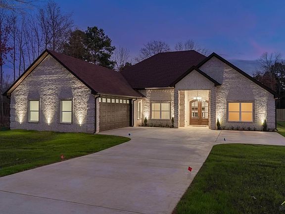4th image of 20926 Patriot Cir
