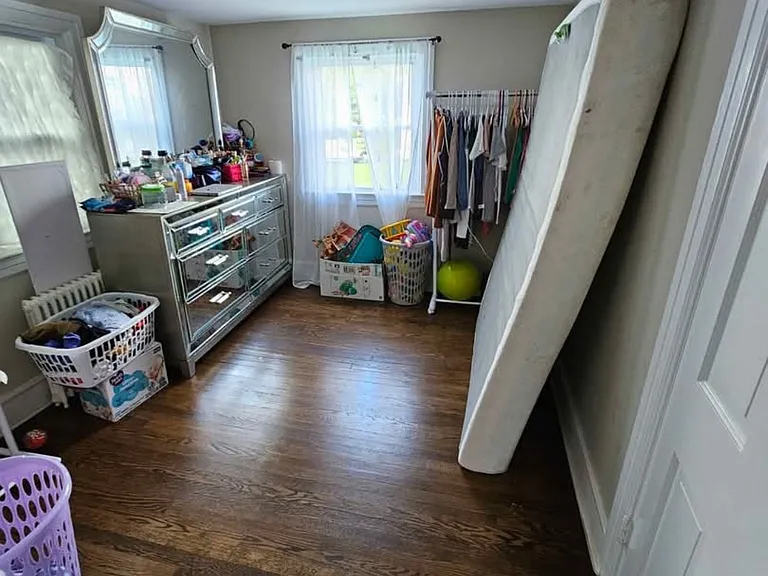 16 Henderson Rd — Photo 12
