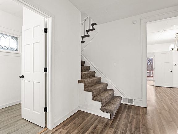 4th image of 706 S Menlo Ave