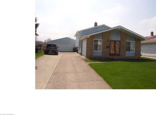 14417 Park Dr, Brookpark, OH