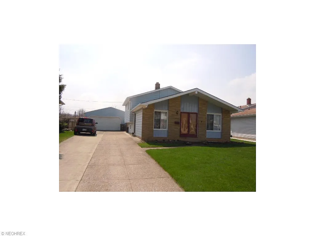 14417 Park Dr photo 1