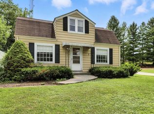 615 Roosevelt DRIVE, West Bend, WI 53090