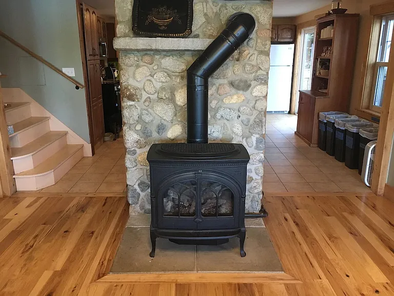 532 Brackett Rd — Photo 10