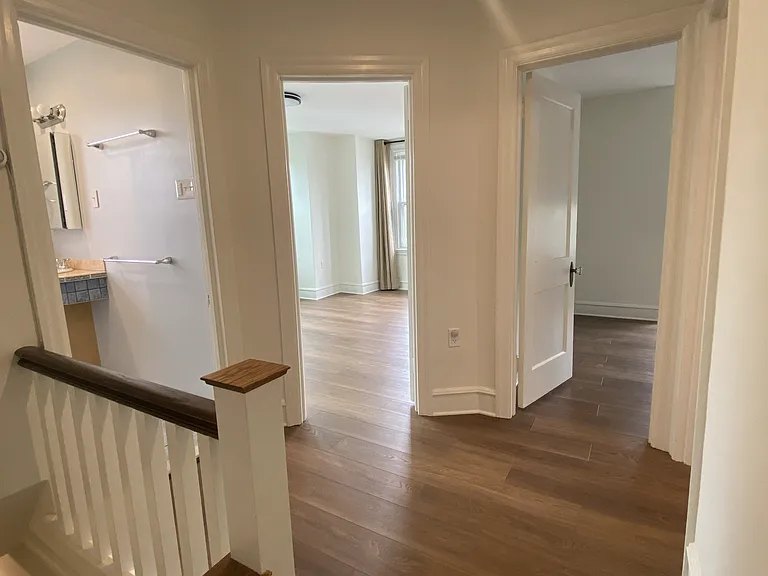 305 Friendship St — Photo 6