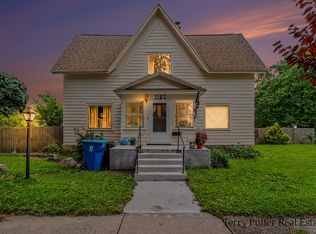 1187 Washington Ave, Muskegon, MI 49441