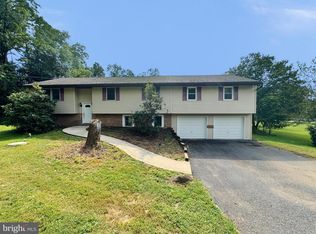 154 Niantic Rd, Barto, PA 19504