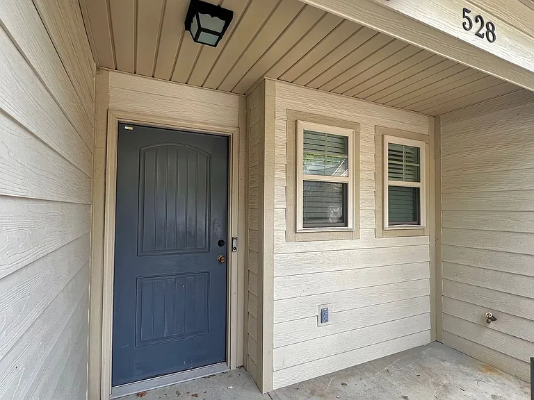 528 Scenic Dr — Photo 3