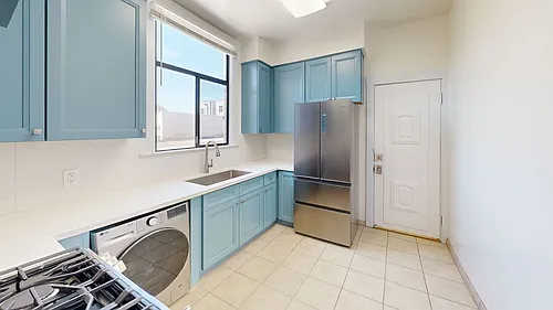 305 23rd Ave #4 Photo 1