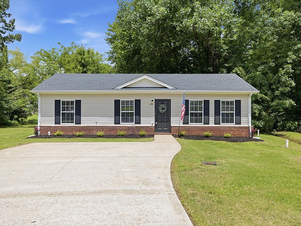 1st image of 570 Kathryn Ct