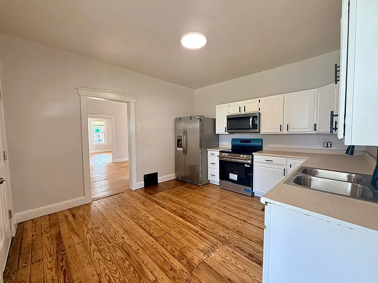 37 N Kinzer Rd — Photo 9