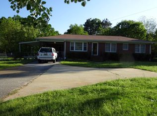 977 Glenn Carrie Rd, Hull, GA 30646