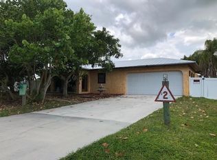 6109 Palm Dr, Fort Pierce, FL 34982