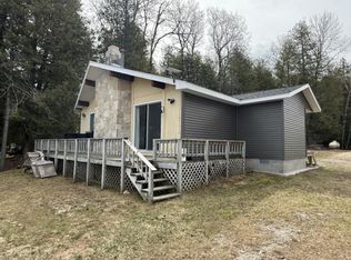 31769 E Tourist Rd, Drummond Island, MI 49726