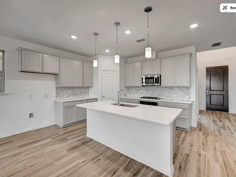 3704 Water Lily Way — Photo 6