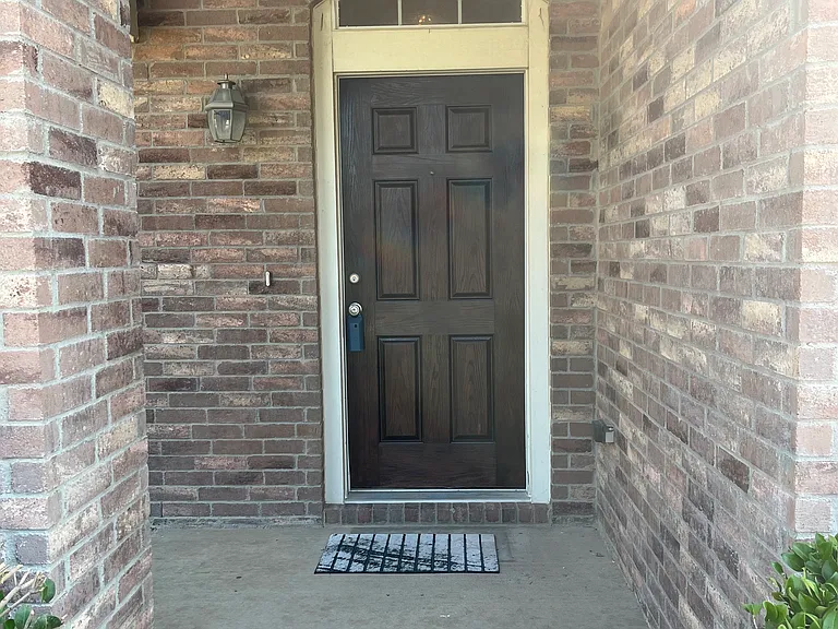 4409 Padre Ct — Photo 2