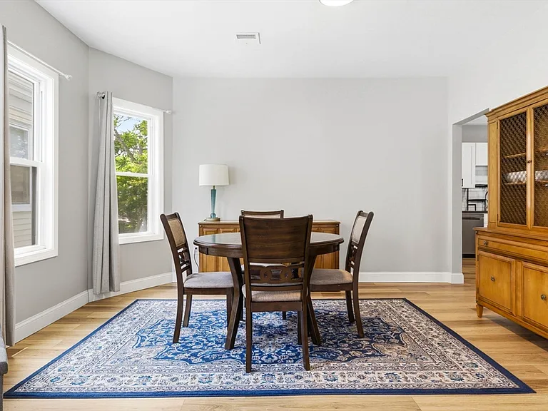 125-127 Arsenal St #2 — Photo 3