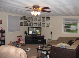 1207 Hale Dr, Hampton, VA 23663