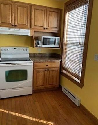 4th image of 43 Chapin St