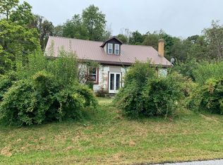 123 Curren Rd, Freeport, PA 16229