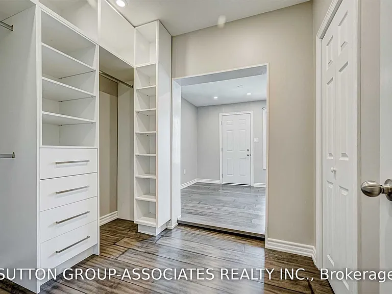 739 Manning Ave — Photo 18