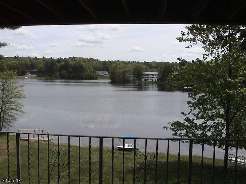 1st image of 202 C Lake Shr
