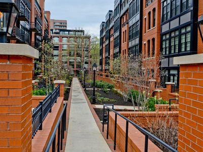 1700 Clarendon Blvd #125, Arlington, VA, 22209