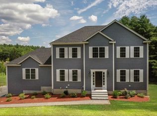 170 W River St, Upton, MA 01568