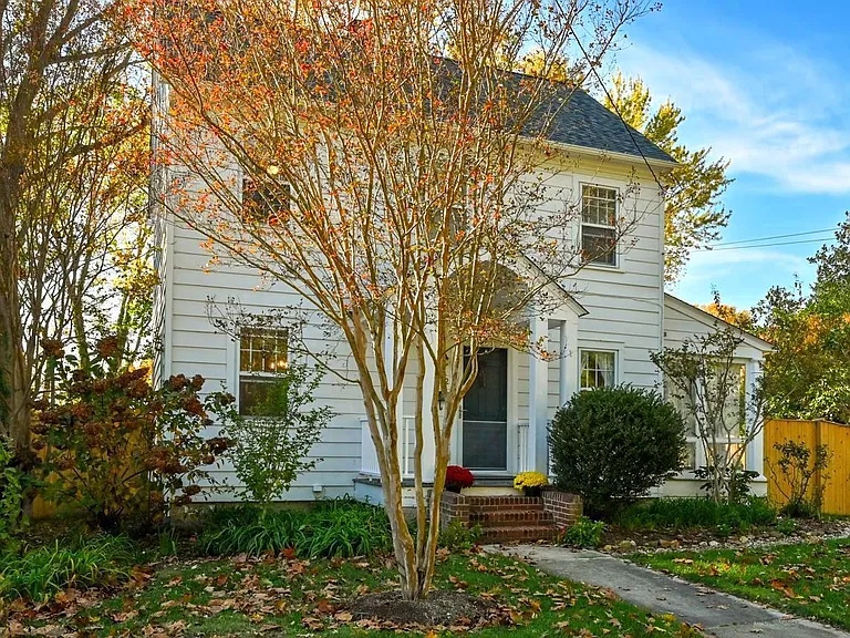 222 Mount Vernon Ave — Photo 3