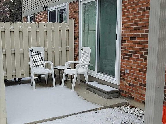 2nd image of 44143 Providence Dr