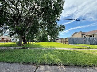 308 Chalmette Ave, Chalmette, LA 70043