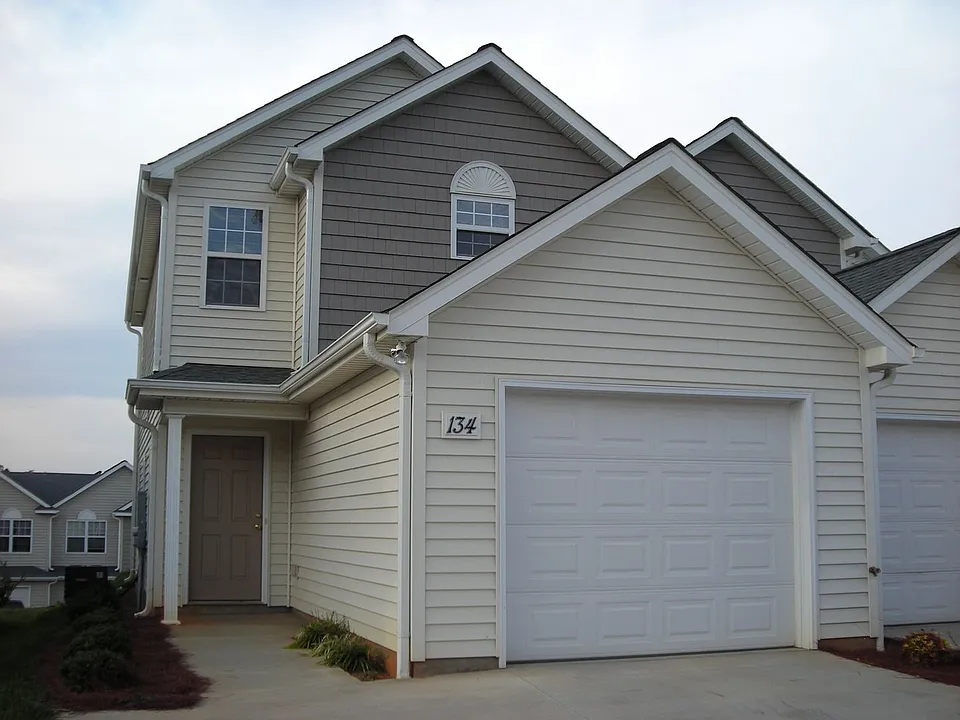 134 Clusters Cir
