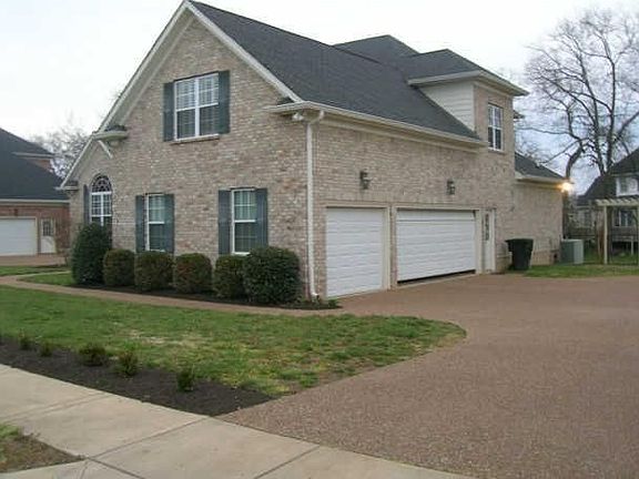 3rd image of 2741 Avington Ct