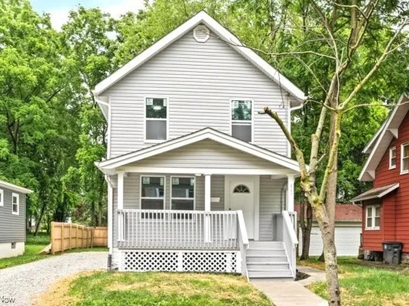 861 Glenn St, Akron, OH 44320