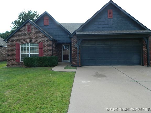 4th image of 8906 N 152nd East Ave