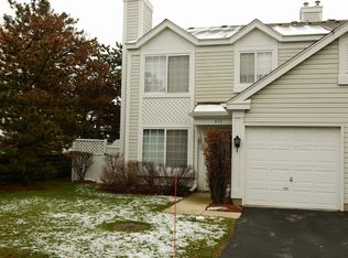 457 Paul Revere Ct, Aurora, IL 60504