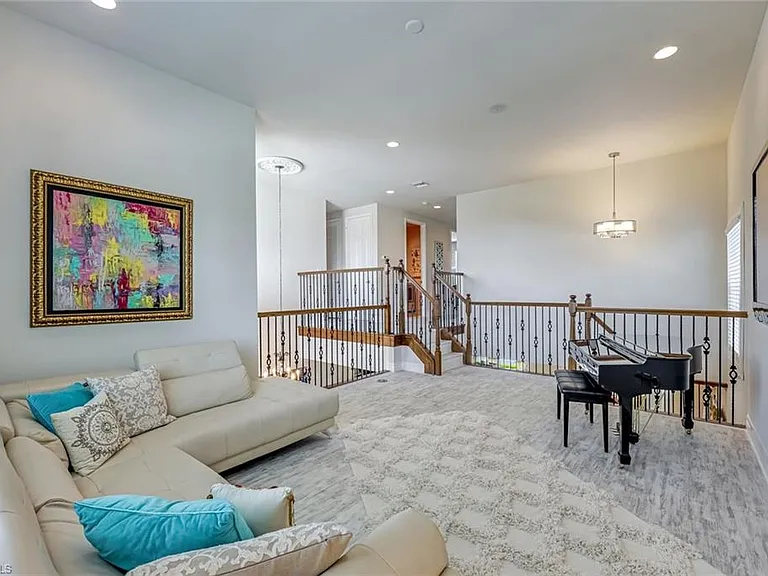6582 Monterey Point — Photo 13