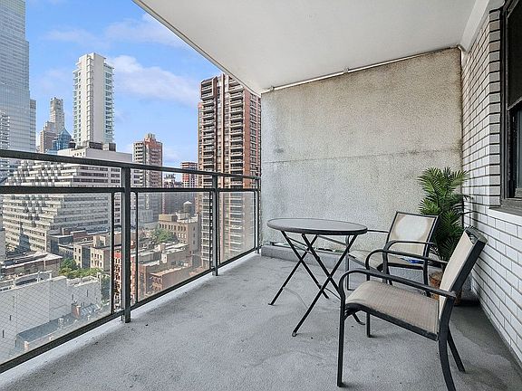 4th image of 303 E 57th St APT 15E