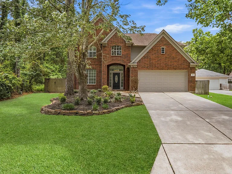 138 W Stockbridge Landing Cir — Photo 1