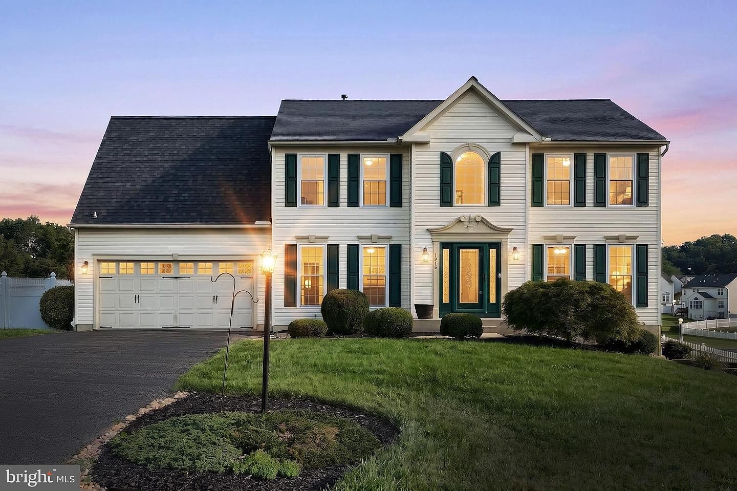 1915 Oak Hills Dr, Hanover, PA 17331 | MLS #PAYK2109186 | Zillow