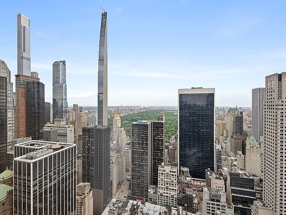 2nd image of 15 W 53rd St Penthouse A